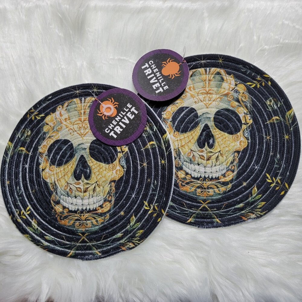 Set of 2 Skull Chenille Trivets